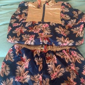 Shorts n pullover sweatsuit